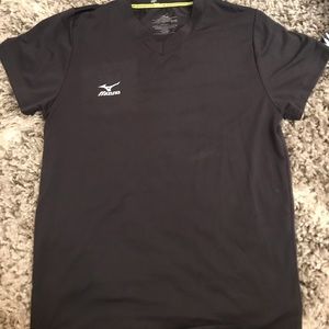 Athletic short sleeve shirt